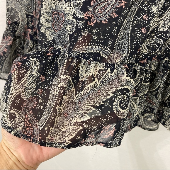 Charming Charlie Black and White Paisley Blouse - Picture 5 of 10